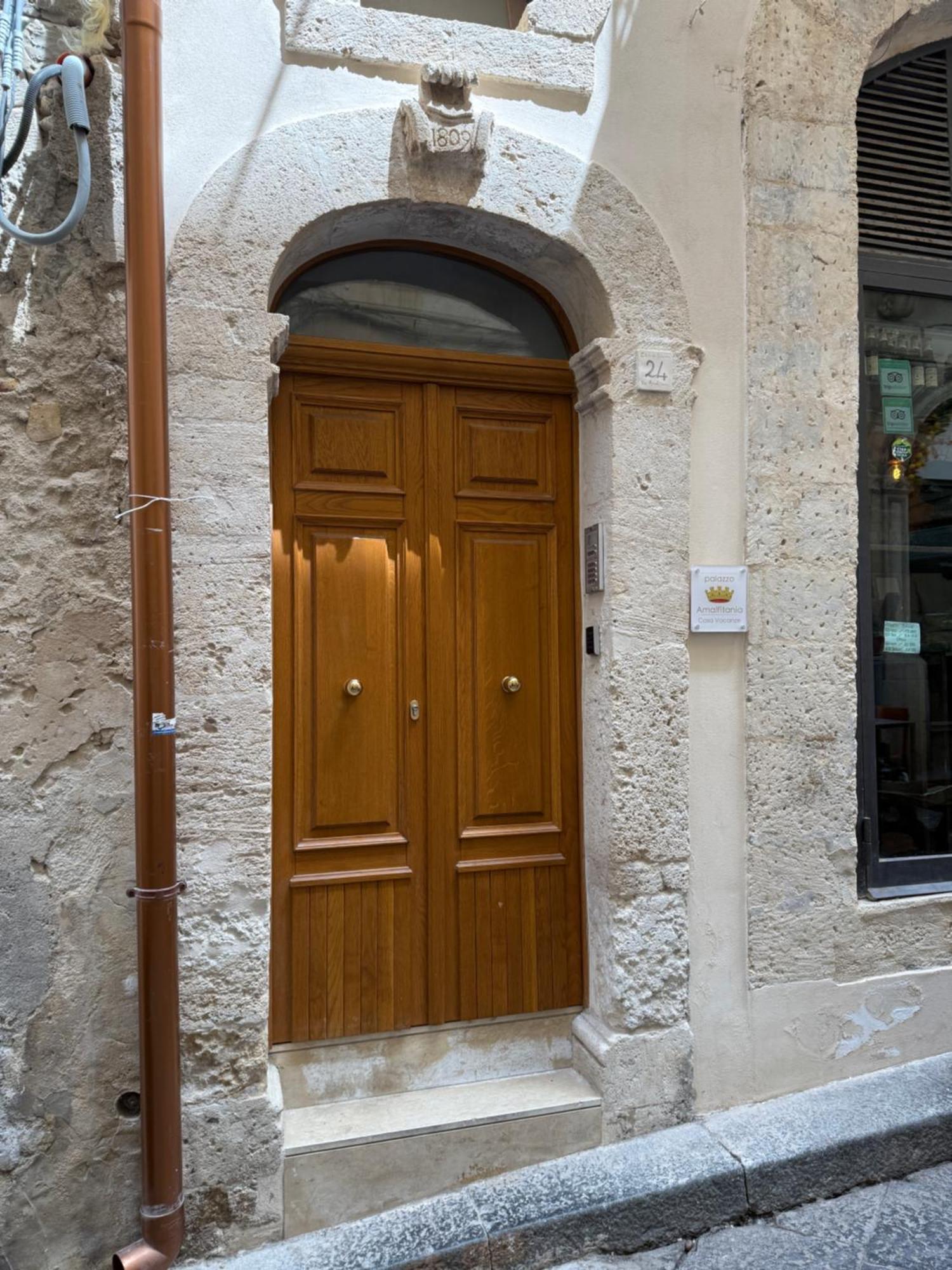 Palazzo Amalfitania *