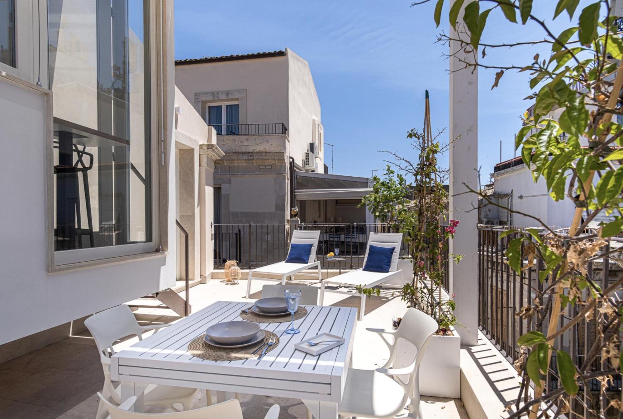 Palazzo Amalfitania By Dimore In Sicily Appartamento